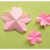折り紙で「桜（さくら）」の切り紙！花びらの簡単な切り方・作り方！